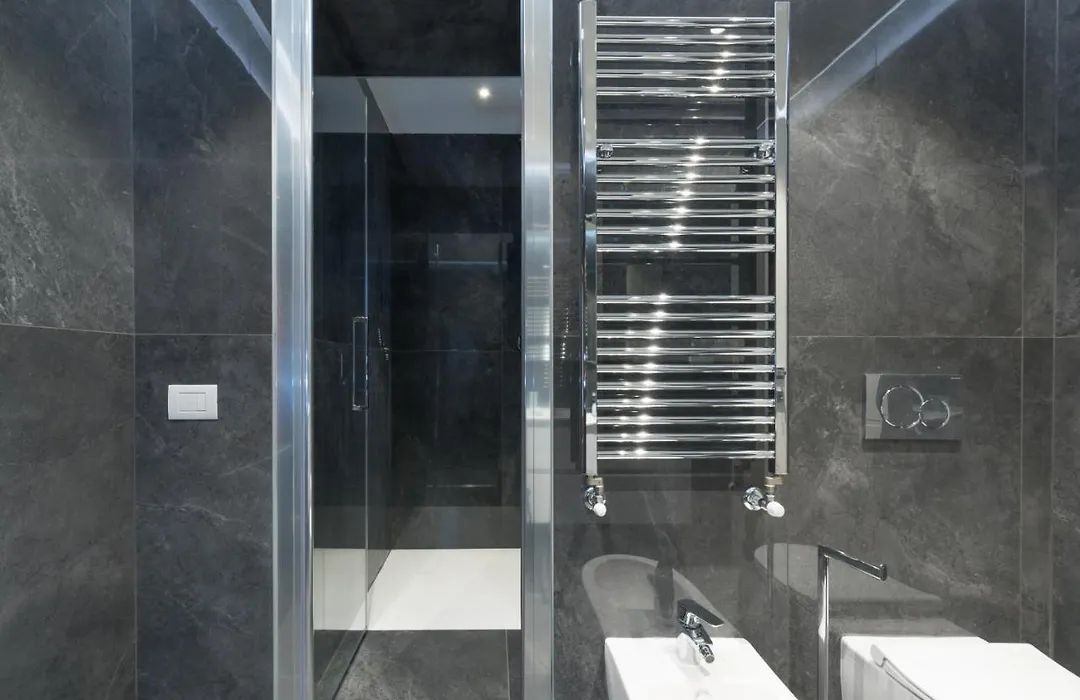 Brera Luxury Apartment Near Duomo With Wifi-1